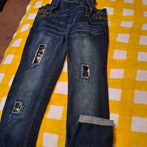 Overall - Picture 3 of 5